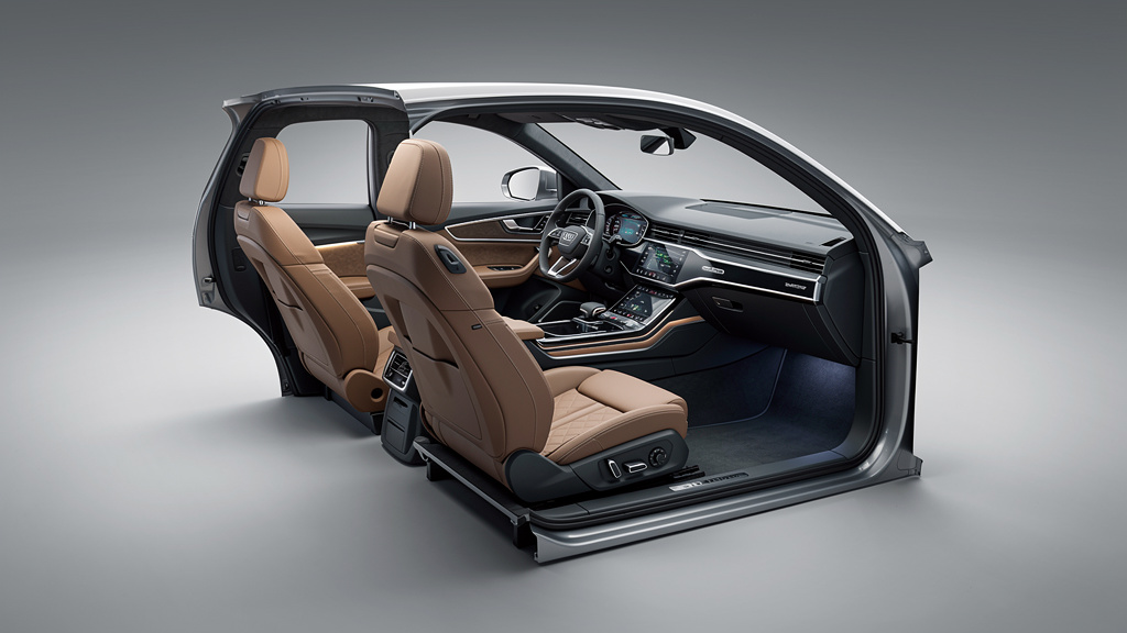 Audi показала салон Q9: розкіш та цифрові технології флагманського кросовера