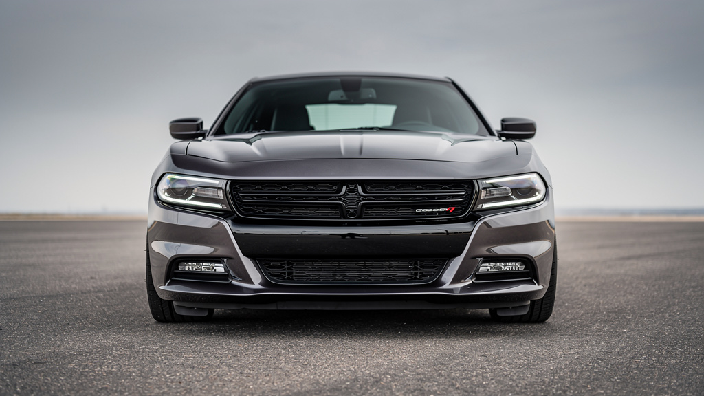 Новий Dodge Charger виходить на європейський ринок: потужність до 670 кінських сил та вибір між електрикою і бітурбо